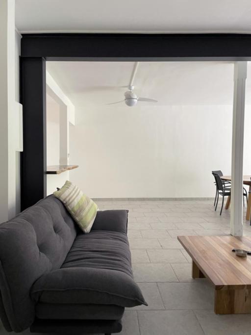 Spacieux Appartement A La Villa Montagne Le Carbet Exteriör bild